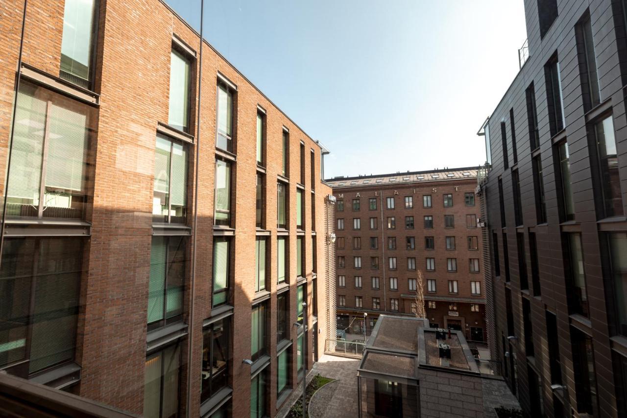 2Ndhomes Stylish 1Br Home With Balcony And Sauna In Kamppi Center Helsínquia Exterior foto